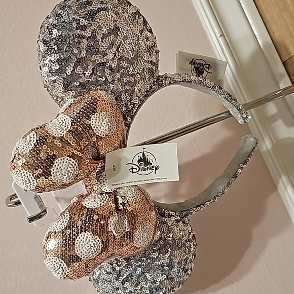 Disney Accessories - NWT Disney Parks Exclusive - Minnie Mickey Ears Headband - Silver with Gold Bow